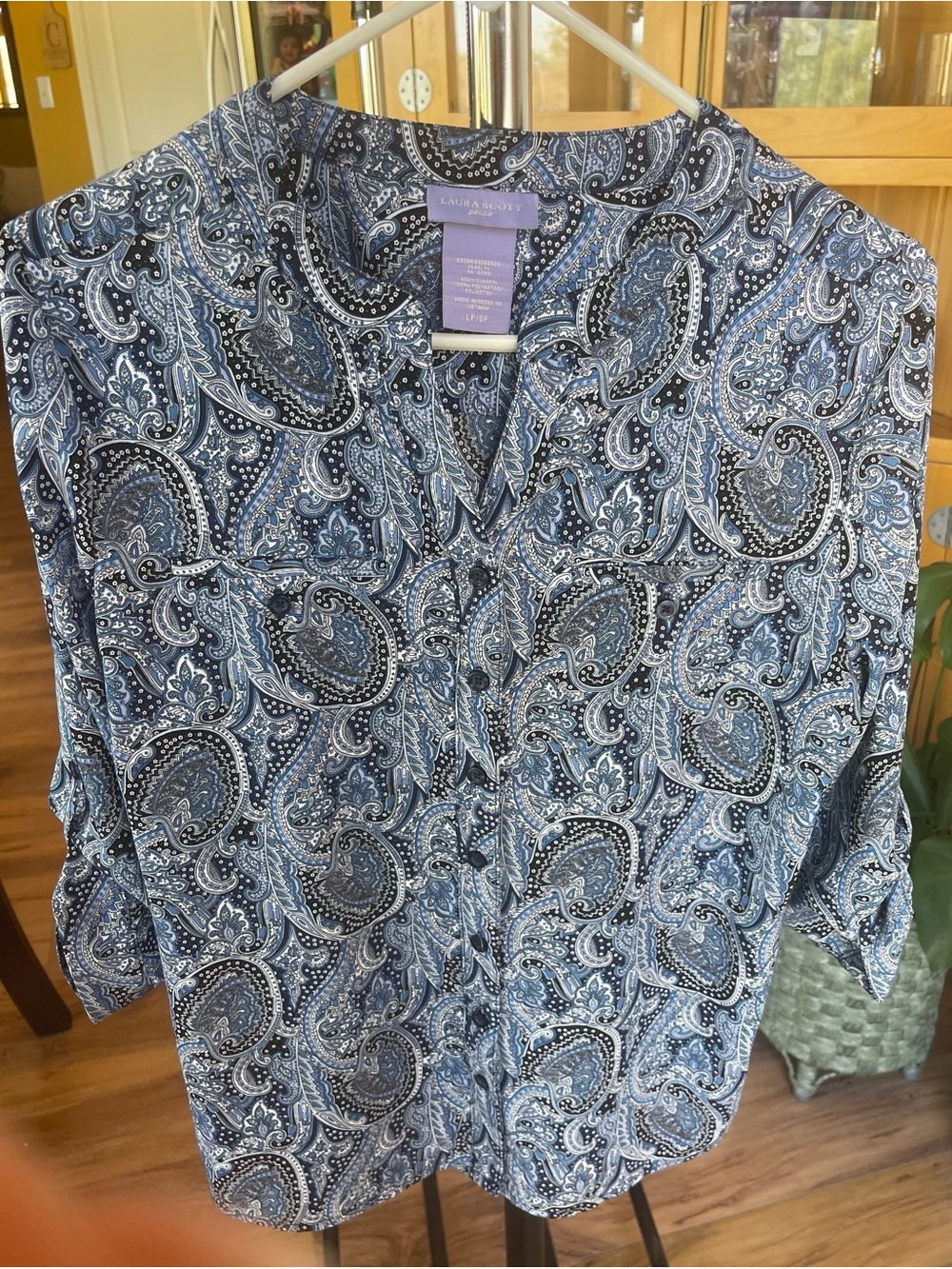 Laura Scott Navy and Light Blue Paisley Button-Front Shirt